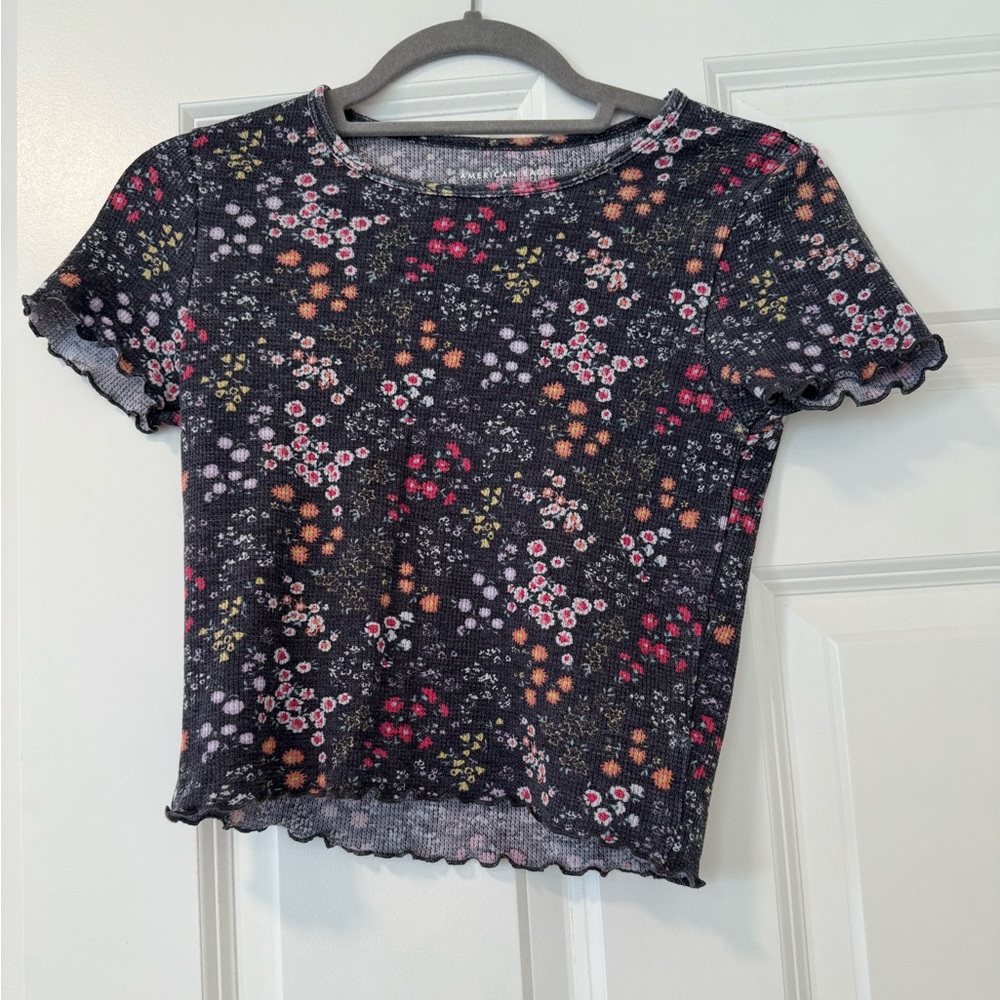 American Eagle Floral Short Sleeve Crop Top - Size Small